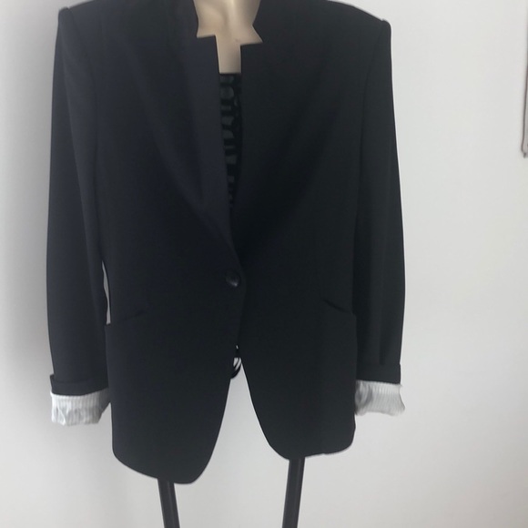 BCBGMaxAzria Jackets & Blazers - BCBG Maxazria Blazer